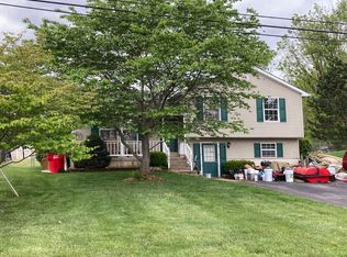 211 E 11th Ave, Ranson, WV 25438