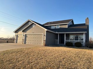 7946 SW 26th St, Topeka, KS 66614