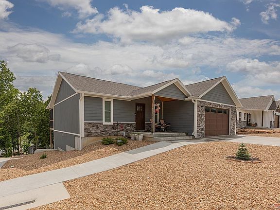 5th image of 27450 Runway Cir