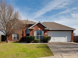 7509 Fossil Hill Dr, Arlington, TX 76002