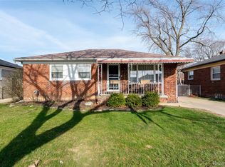 25158 Arlington St, Roseville, MI