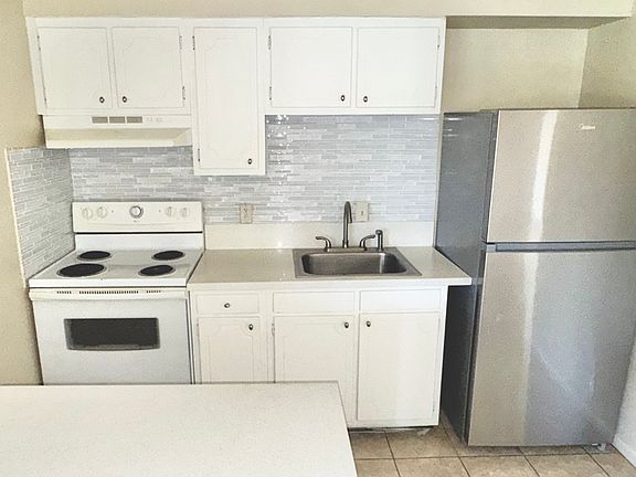 3rd image of 50 Whitmar Dr #204