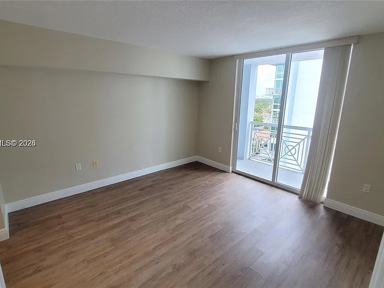 60 NW 37th Ave #806 — Photo 17