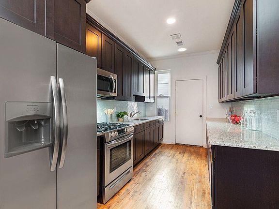 4th image of 292 Howard Ave #A