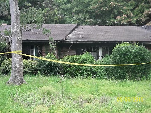 2nd image of 205 Fairway Oaks Dr