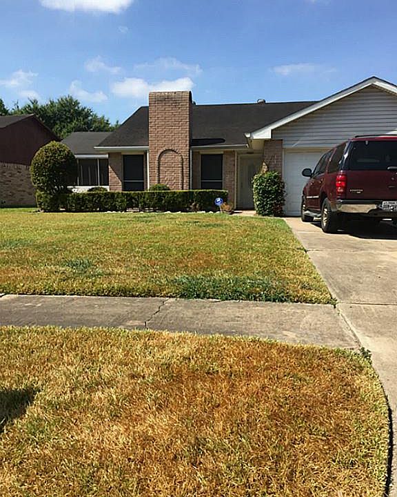 1st image of 450 Oakdale Dr