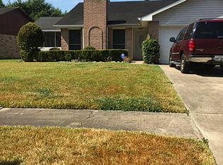 450 Oakdale Dr, Stafford, TX 77477
