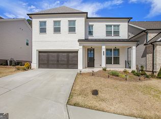 1090 Pennington View Ln, Alpharetta, GA 30004