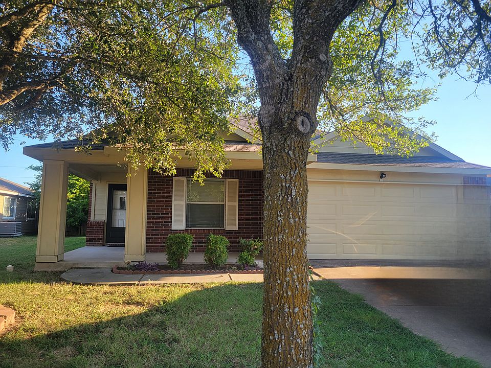 1st image of 107 Creek Ledge Dr