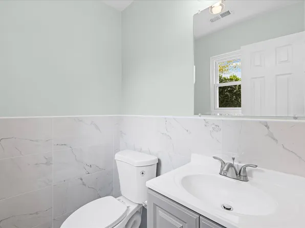 6202 Red Haven Dr, Marlton, NJ 08053