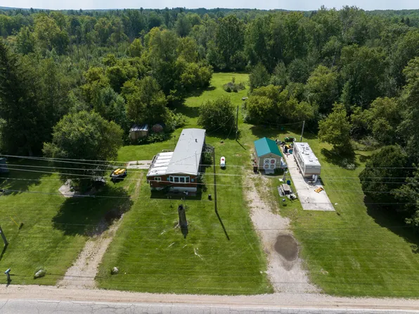 11345 Five Mile Rd, Morley, MI 49336
