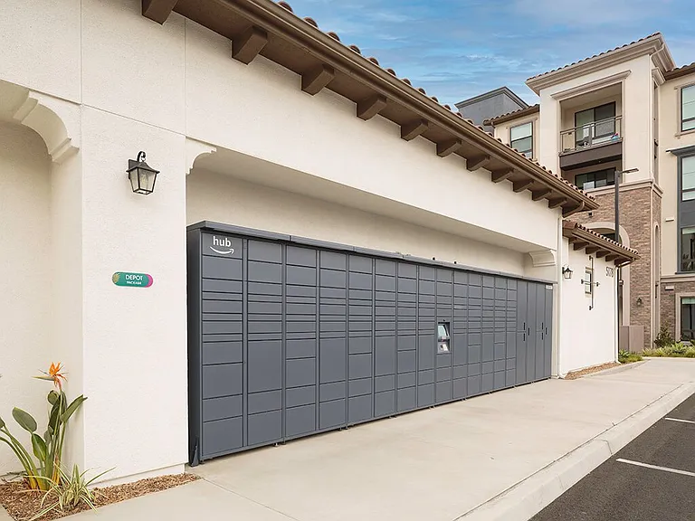 CALIXA Apartment Homes — Photo 33