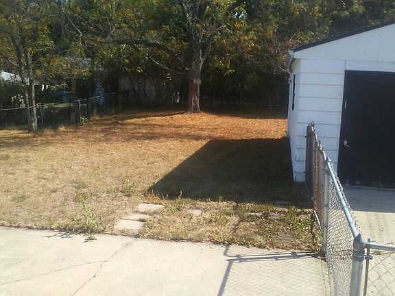 Yard-Garage