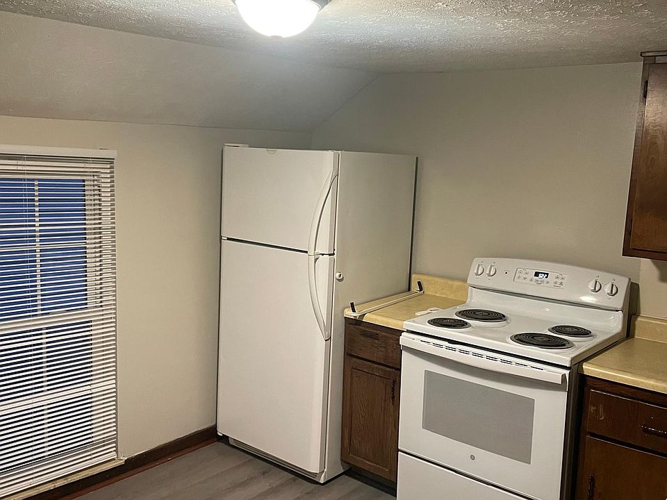 1st image of 407 E Wheeling St #1/2
