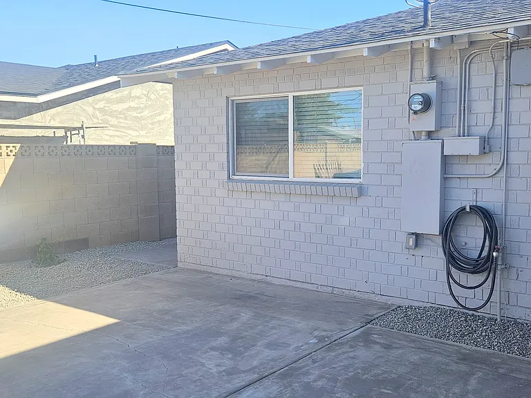 7426 E Holly St — Photo 22