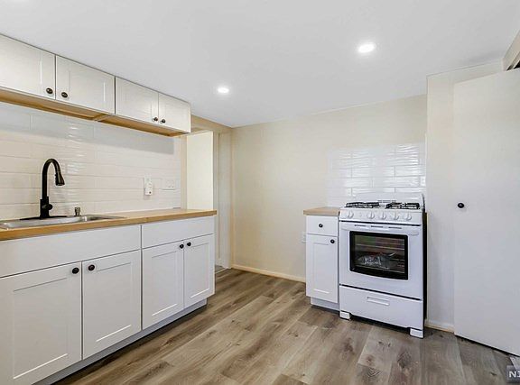 4th image of 3-16 Bergen Ave Floor 2