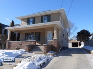 1508 S 10th St, Manitowoc, WI 54220