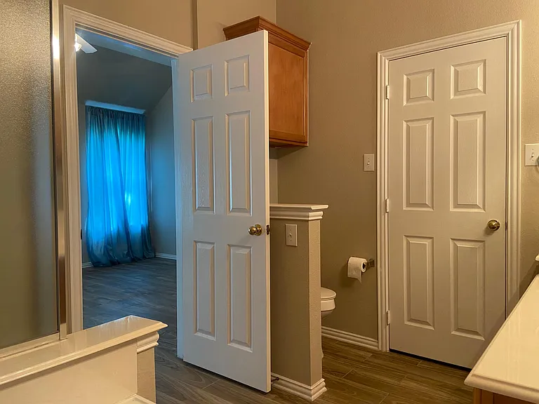 302 Crabapple Dr — Photo 16