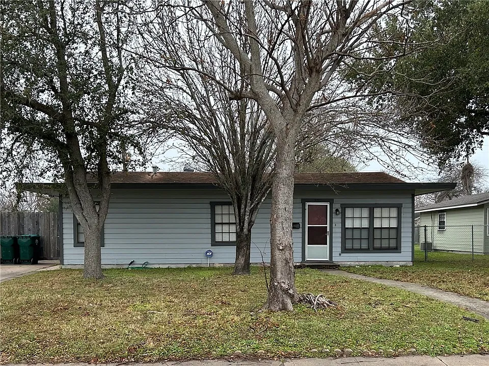 737 Westchester Dr