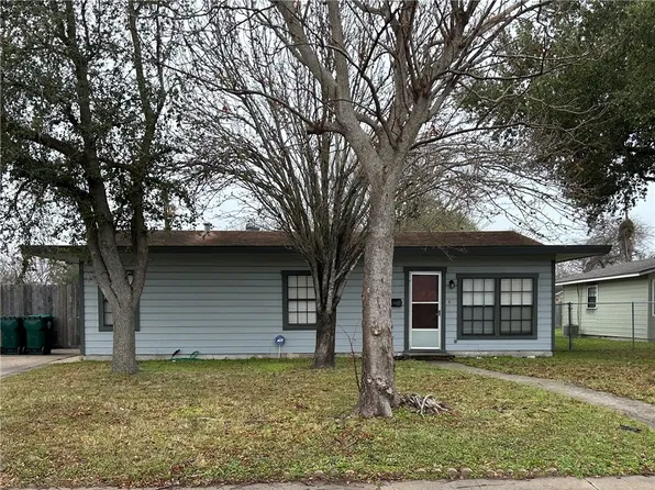 737 Westchester Dr, Corpus Christi, TX 78408