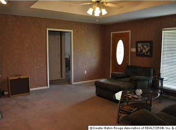 3rd image of 38261 Mindi Ct