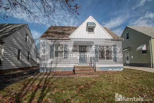14203 Tabor Ave photo 1
