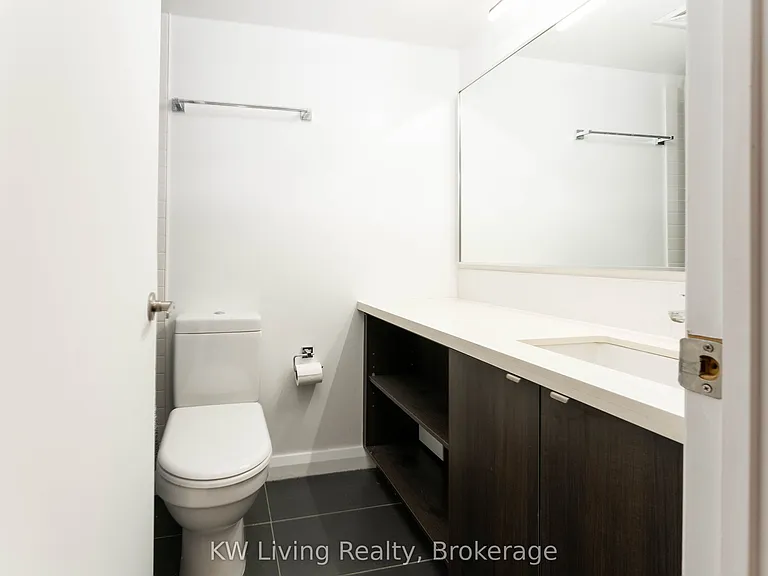 155 Yorkville Ave #517 — Photo 8