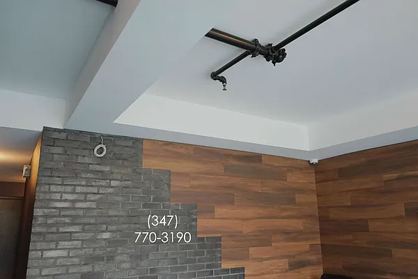 Rented by Manhattan Management LLC | media 51