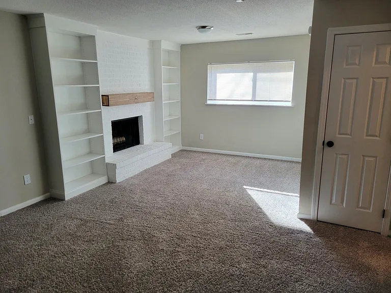 1636 Campfire Dr — Photo 27