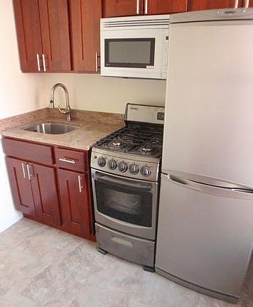3rd image of 335 E 82nd St APT 1