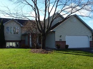 9329 Haralson Rd, Woodbury, MN 55125
