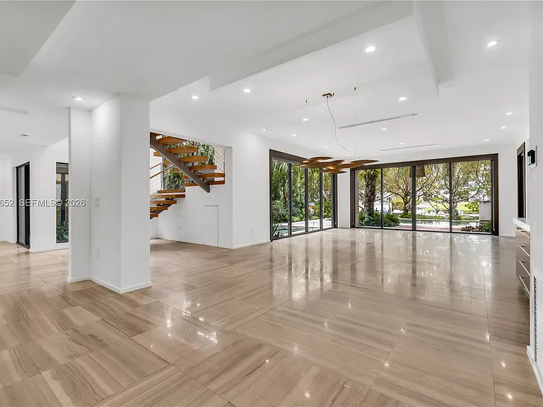 6840 Sunrise Pl — Photo 15