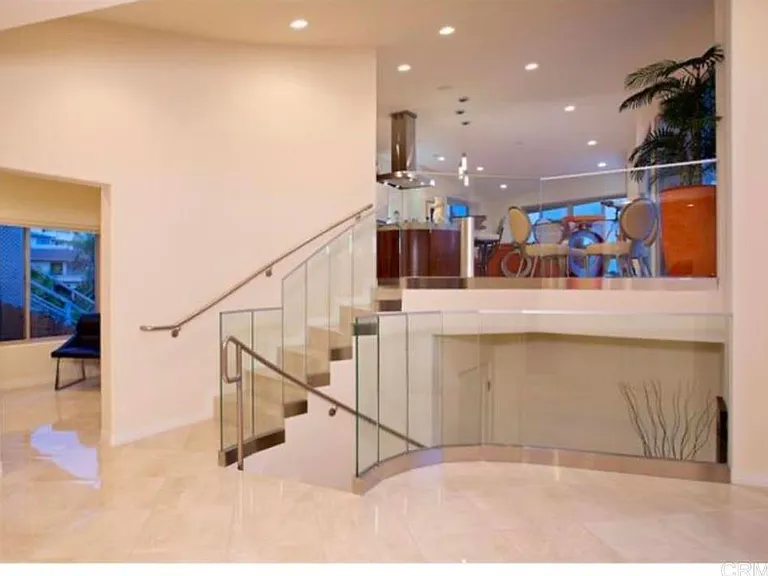 1518 Monmouth Dr — Photo 11