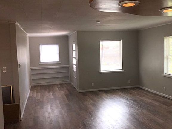3rd image of 309 W Locust St #Penthouse