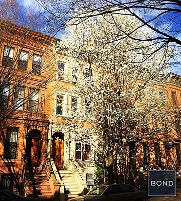 Rented by Bond New York | media 84