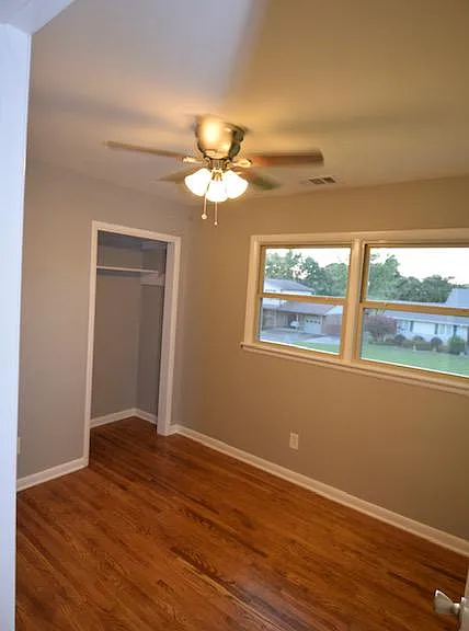812 Farley Dr SE — Photo 34