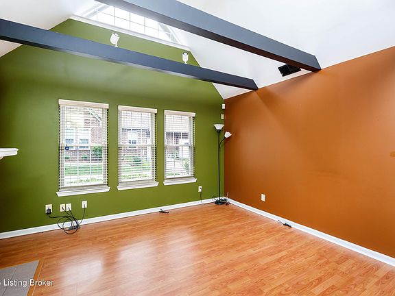 4th image of 1903 Eastbridge Ct #1903