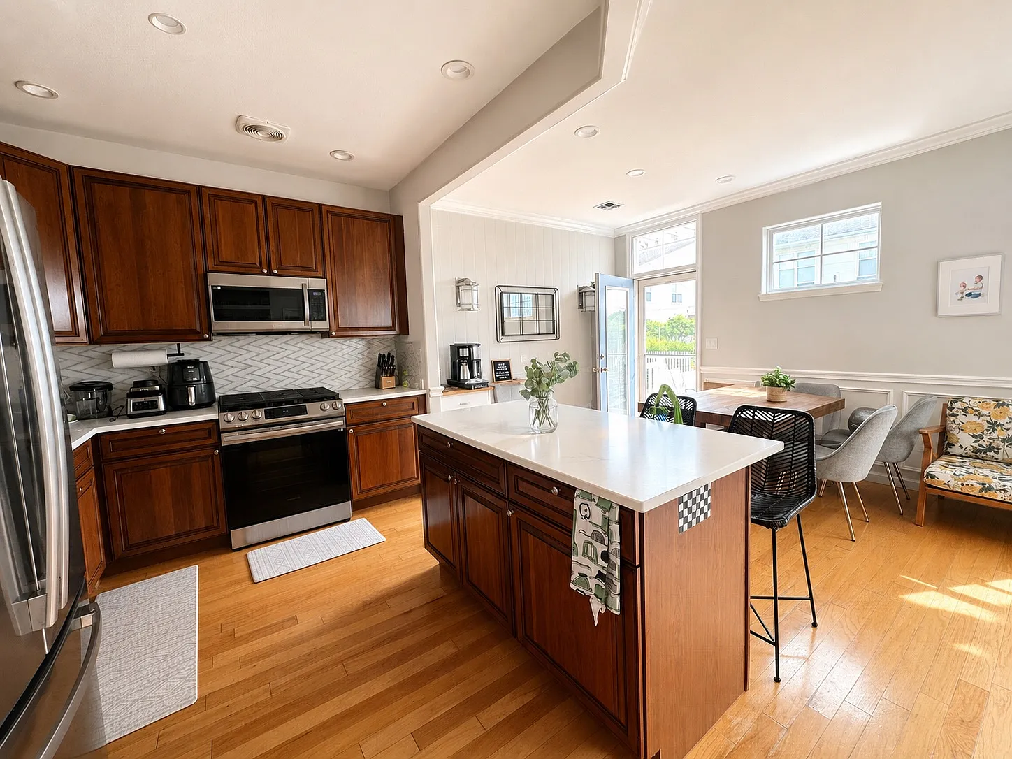 138 Beach 74th Street — Photo 4