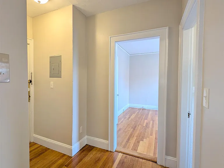 4 Cogswell Ave #33 — Photo 6