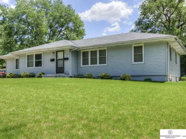 7731-7735 Nina St, Omaha, NE 68124
