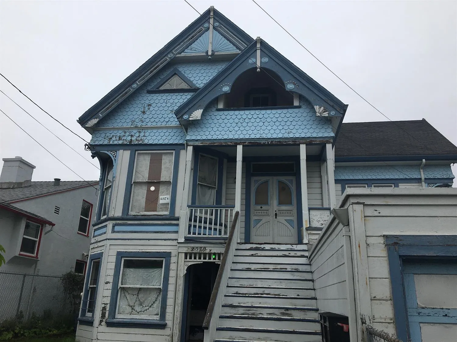 2374 E 27th St photo 1