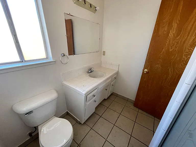 1018 Anderson Rd — Photo 15