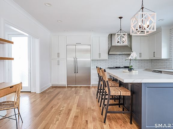 4th image of 70 Meadow Ridge Road
