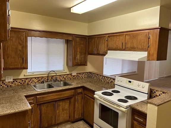 3rd image of 777 E King Ave APT C