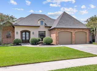 320 Lahasky Dr, Youngsville, LA 70592
