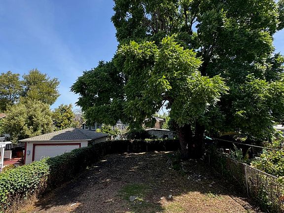4th image of 1626 12th St