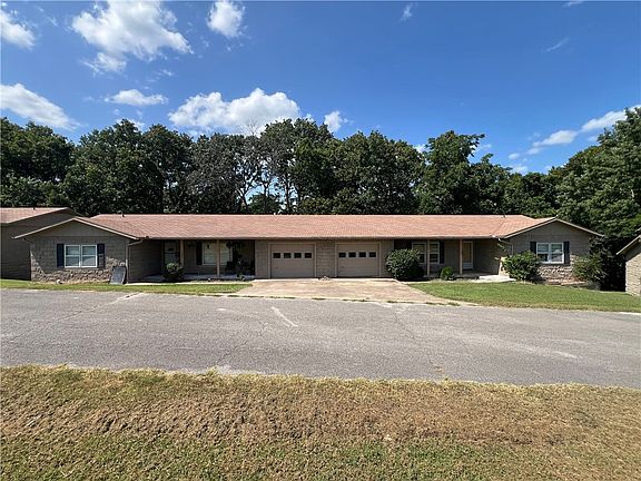 5th image of 17881 E Village Rd