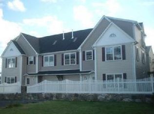 19 B Avery St, Stamford, CT 06902