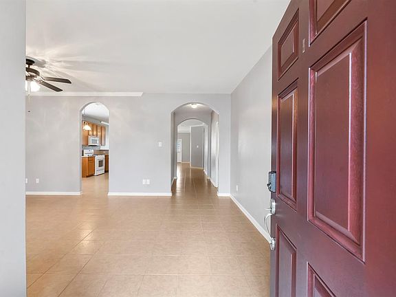 5th image of 15230 Olmstead Park Dr