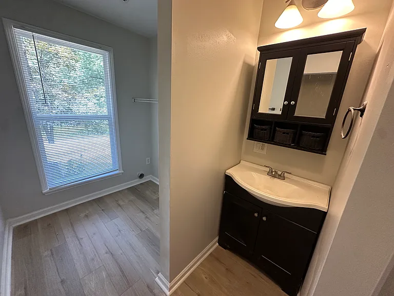 9506 Fuller Rd — Photo 24